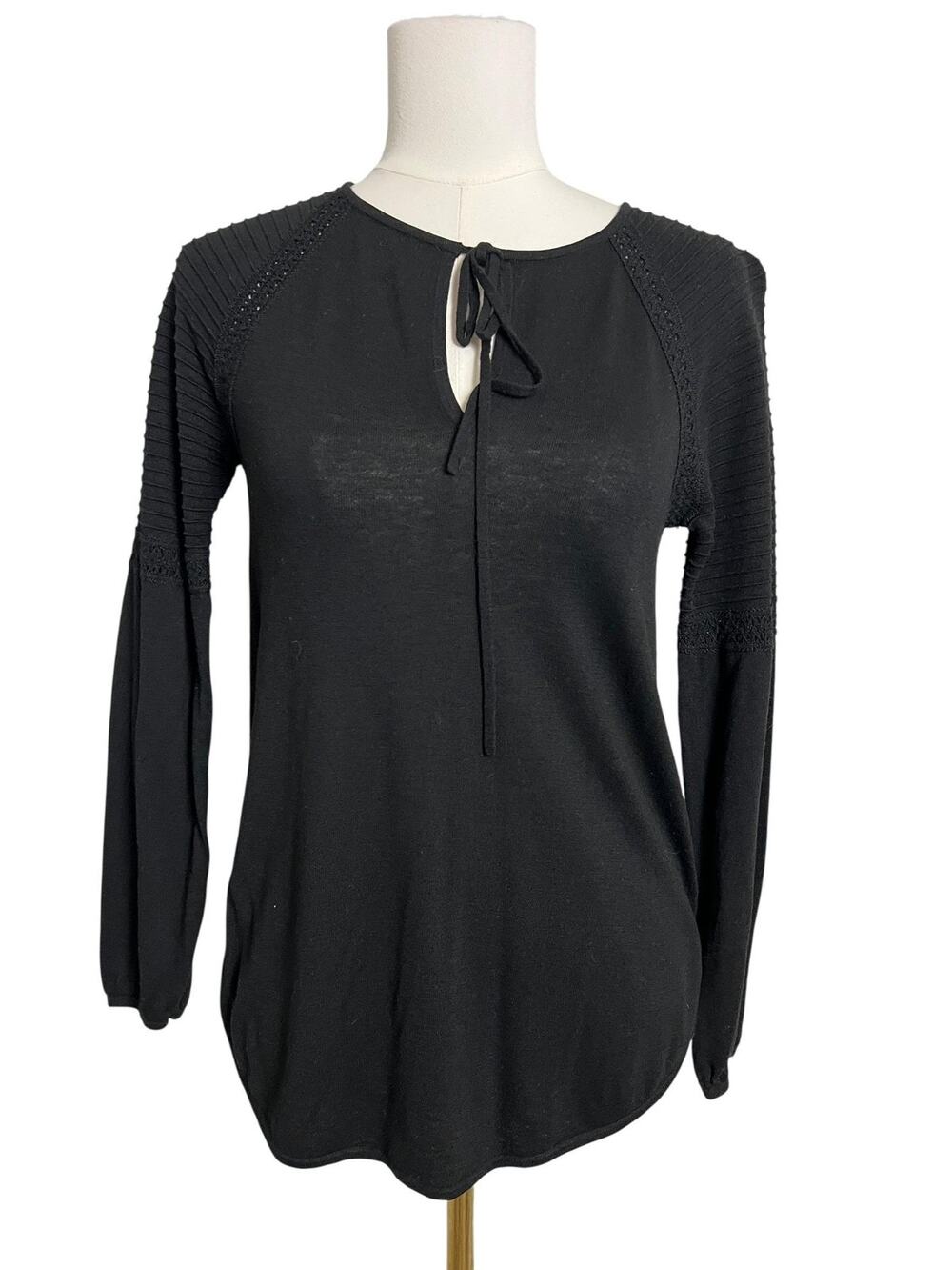 LOFT Blouse Womens XS Black Crochet Raglan Long Sleeve Tunic Tie Neck Knit Top